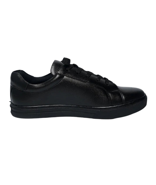 Vanta Black Sneaker