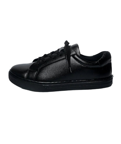 Vanta Black Sneaker