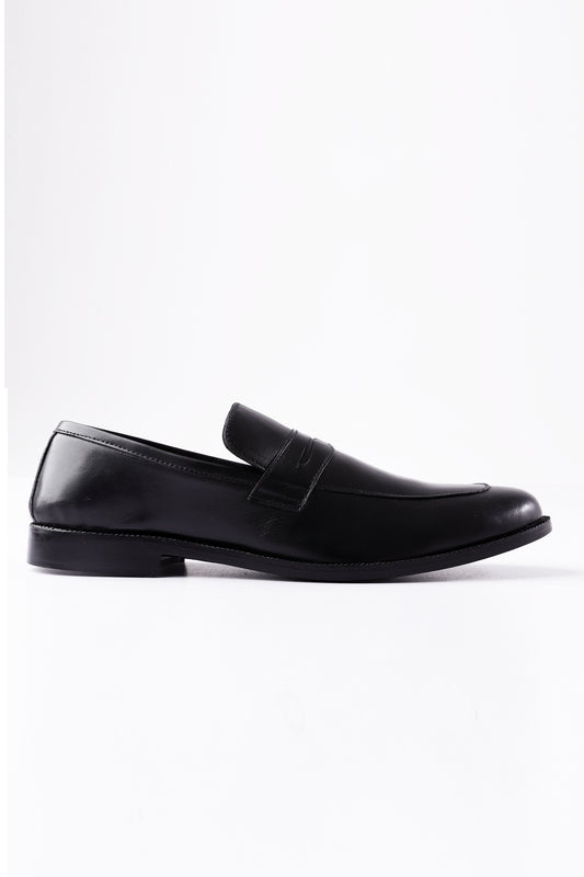 Khama in Black