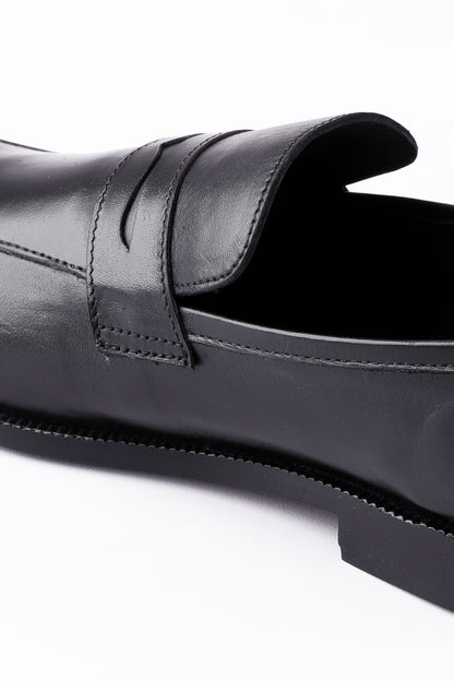 Khama in Black