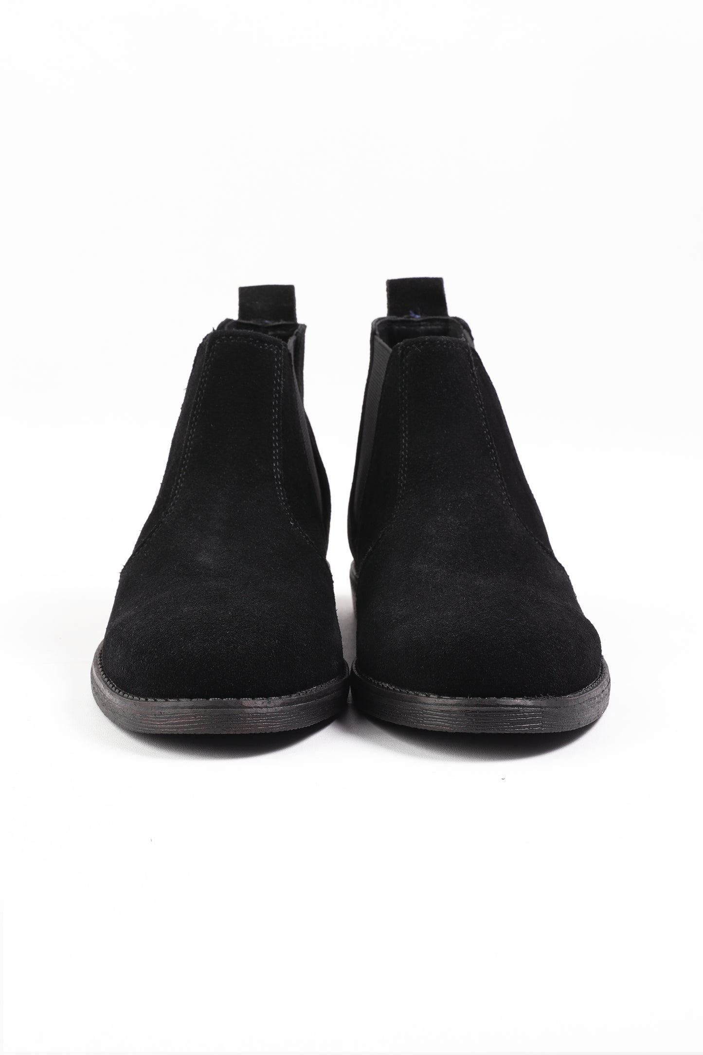 Valor in Black - Suede