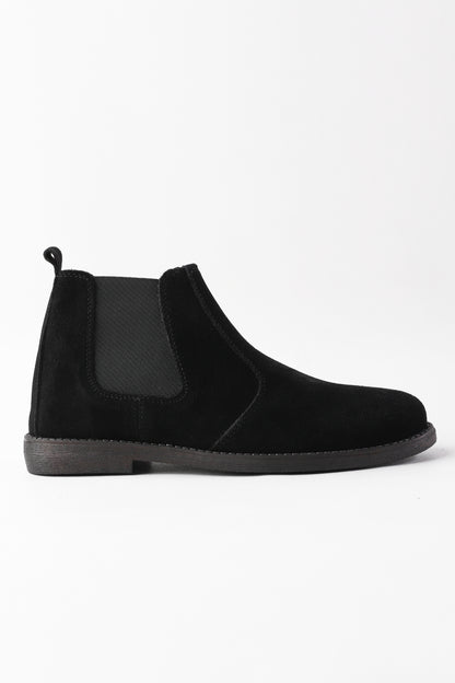 Valor in Black - Suede