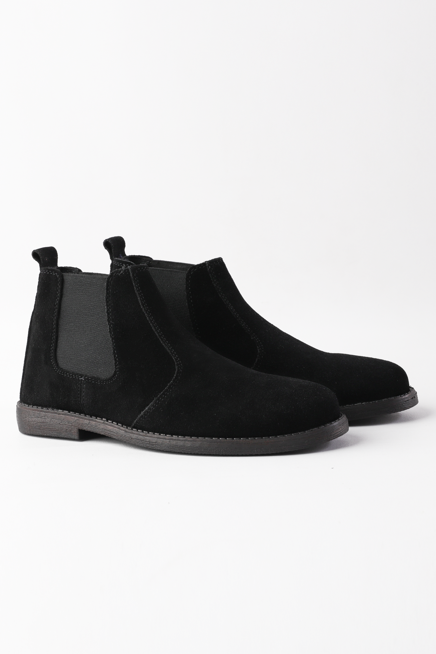 Valor in Black - Suede