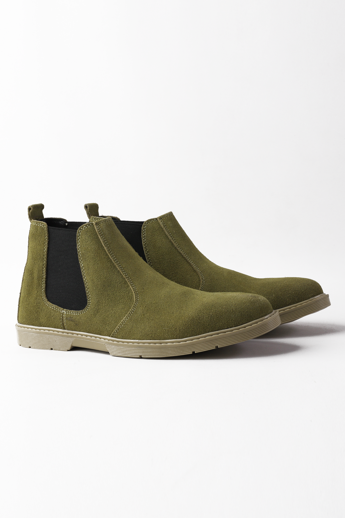 Valor in Moss Green - Suede